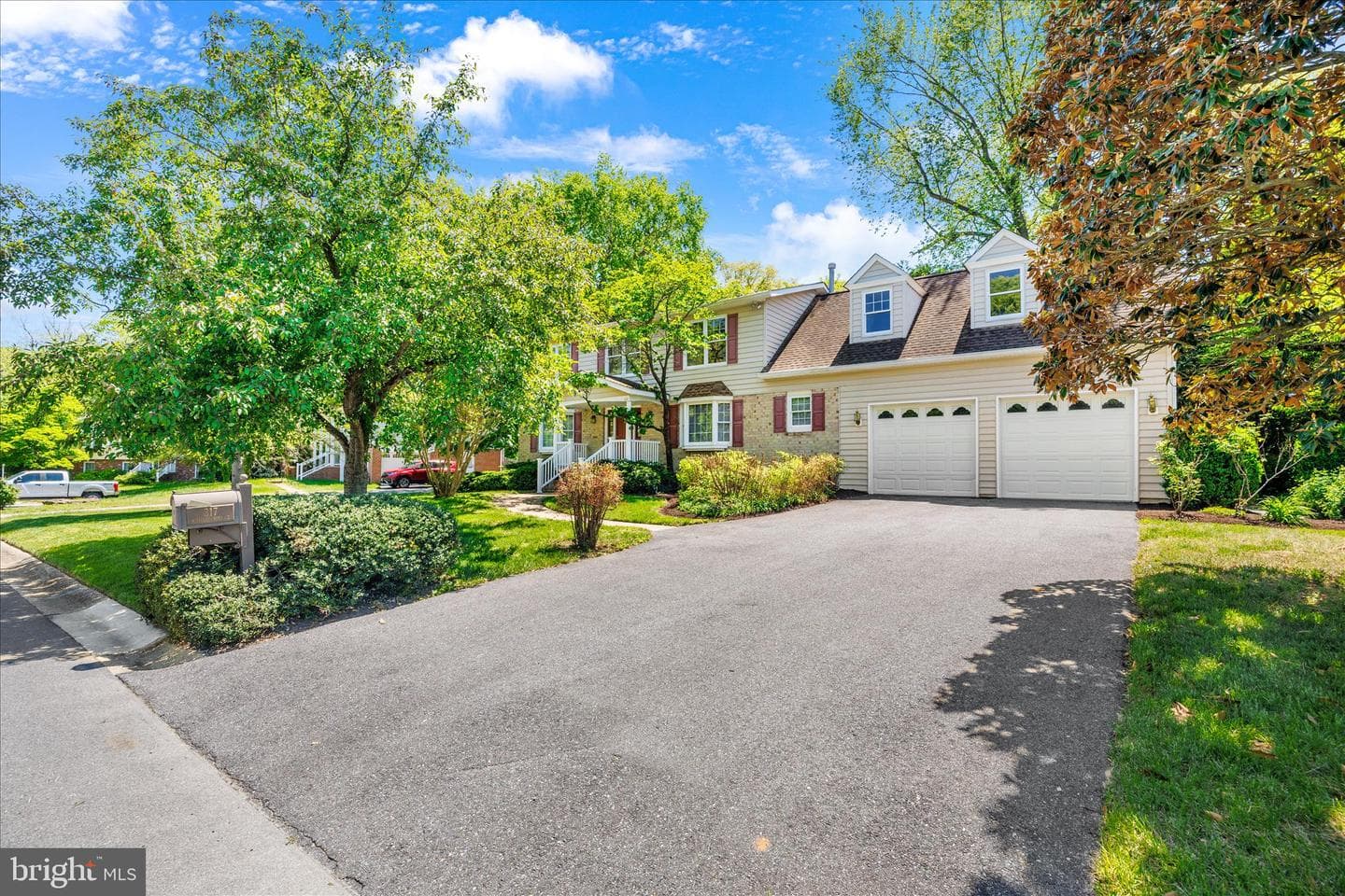 317 White Plains Court