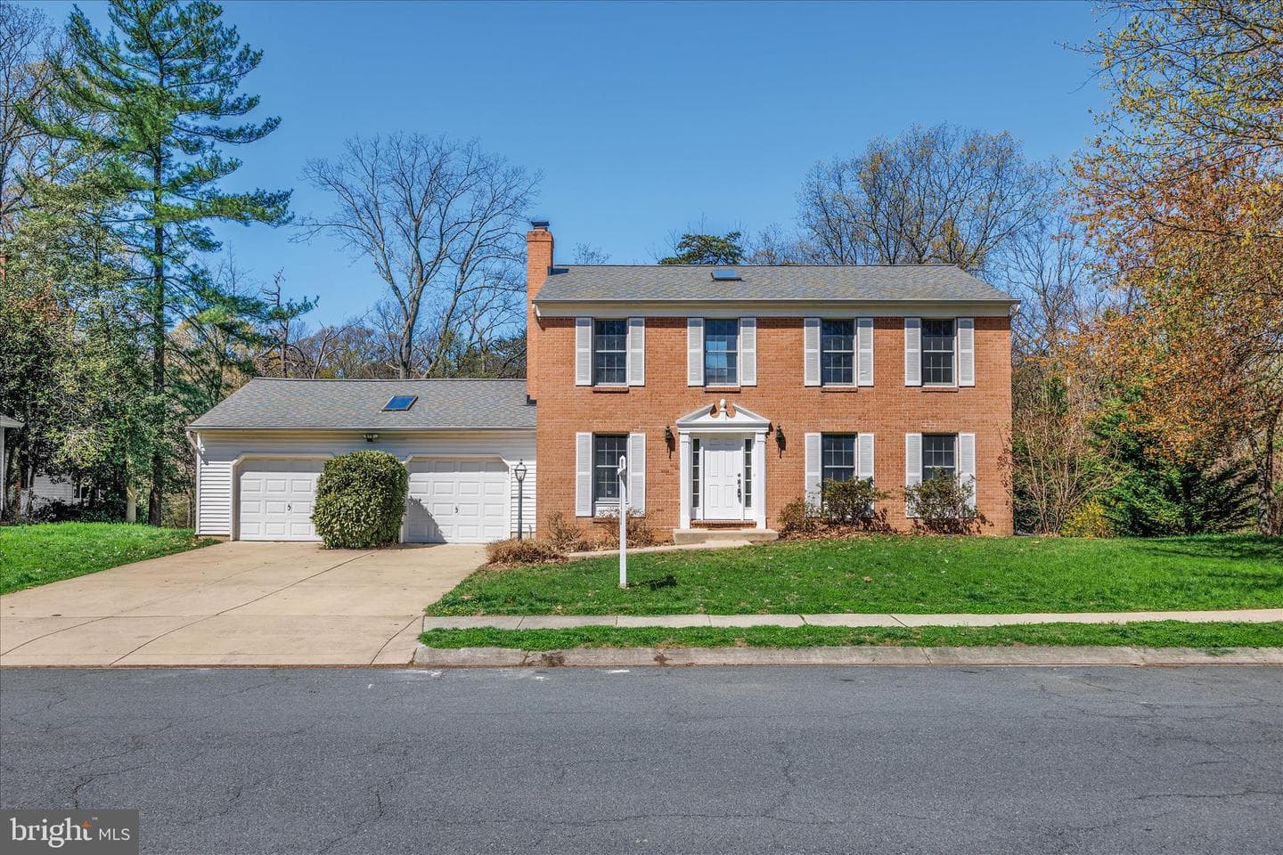 284 Tolstoy Lane photo 1