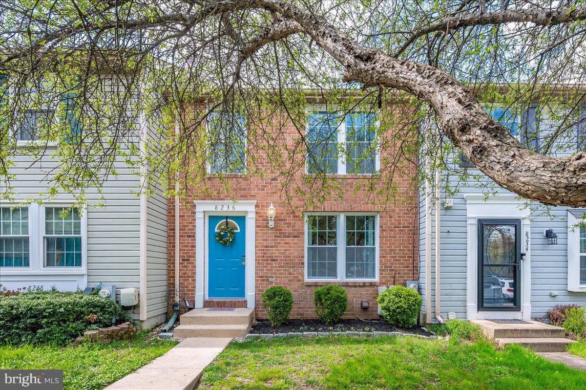 8236 Shady Nook Court