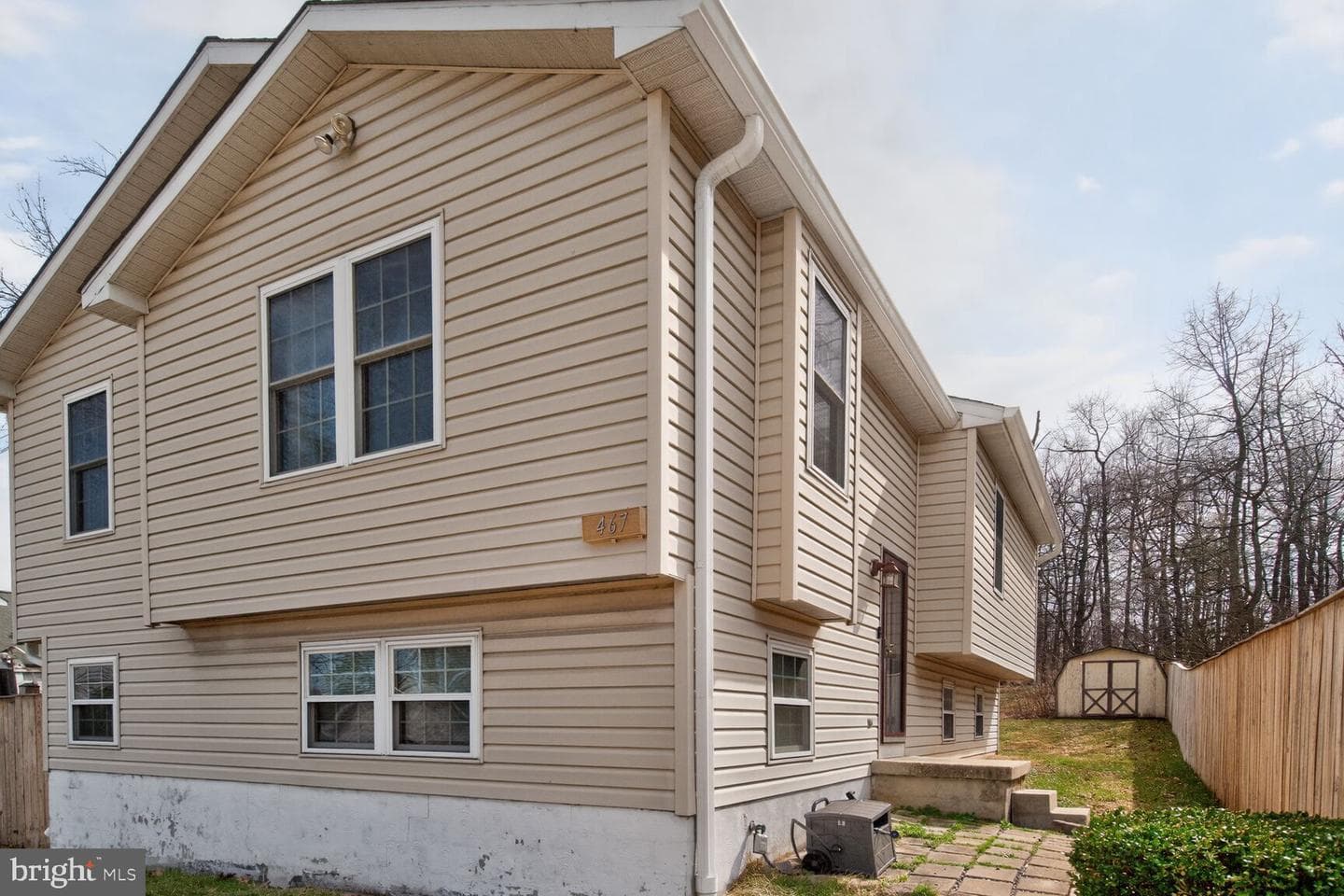467 Oakton Road photo 1