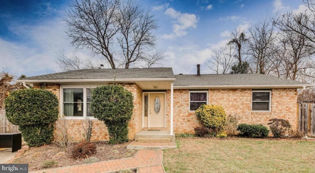 857 Birchwood Court photo 1