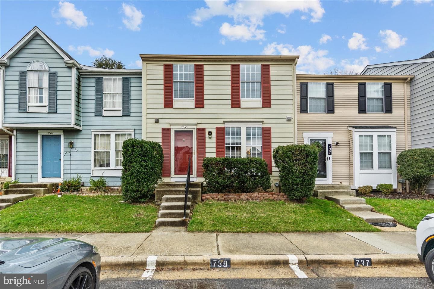 739 Willowby Run photo 1