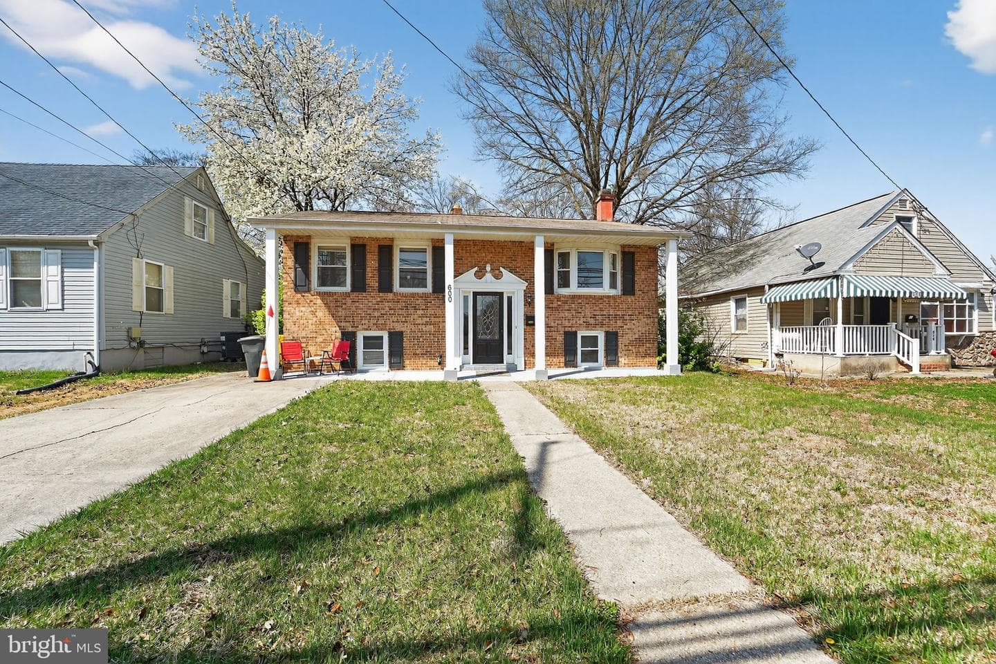 600 Oakwood Road photo 1