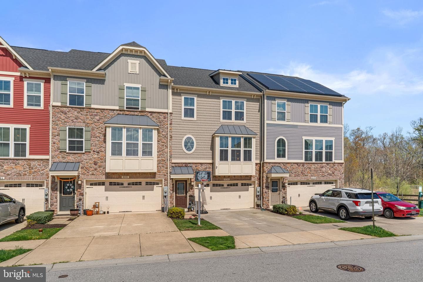 8280 Hickory Hollow Drive photo 1