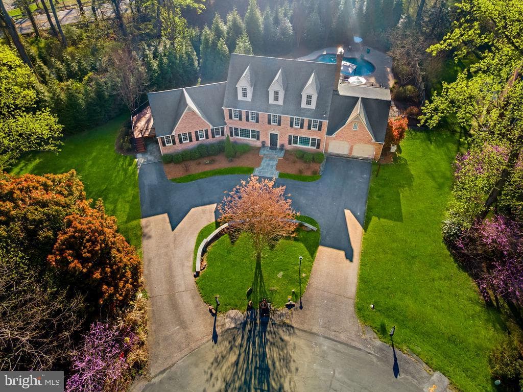 5 Belleview Drive