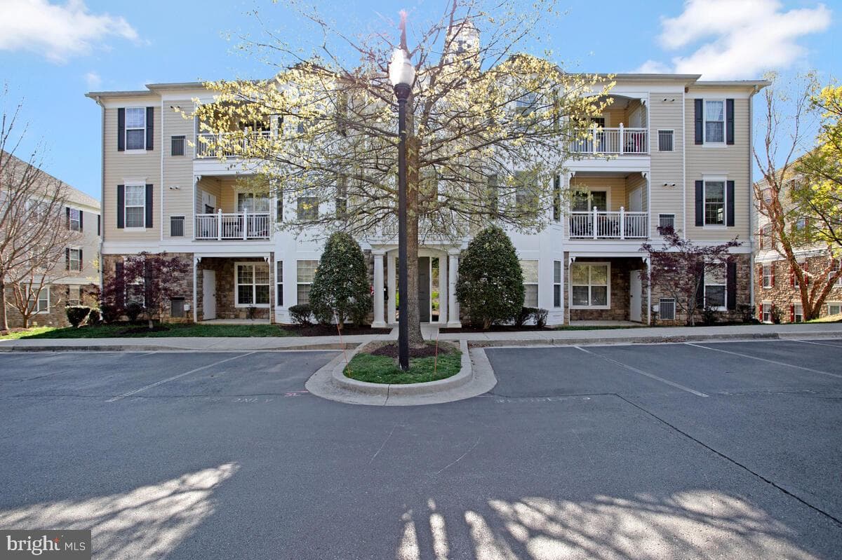 1505 Broadneck Place #203