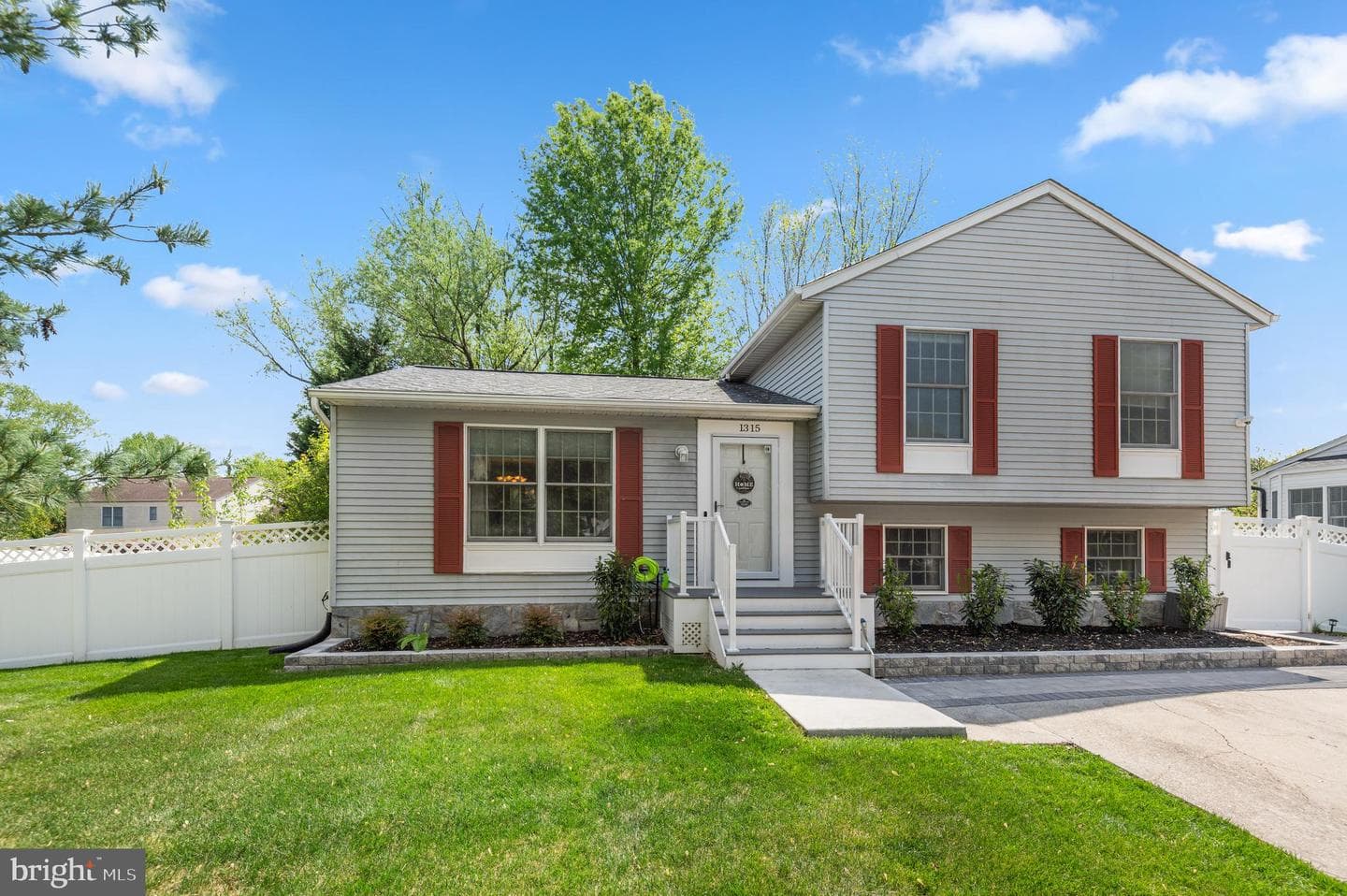 1315 Somerset Road