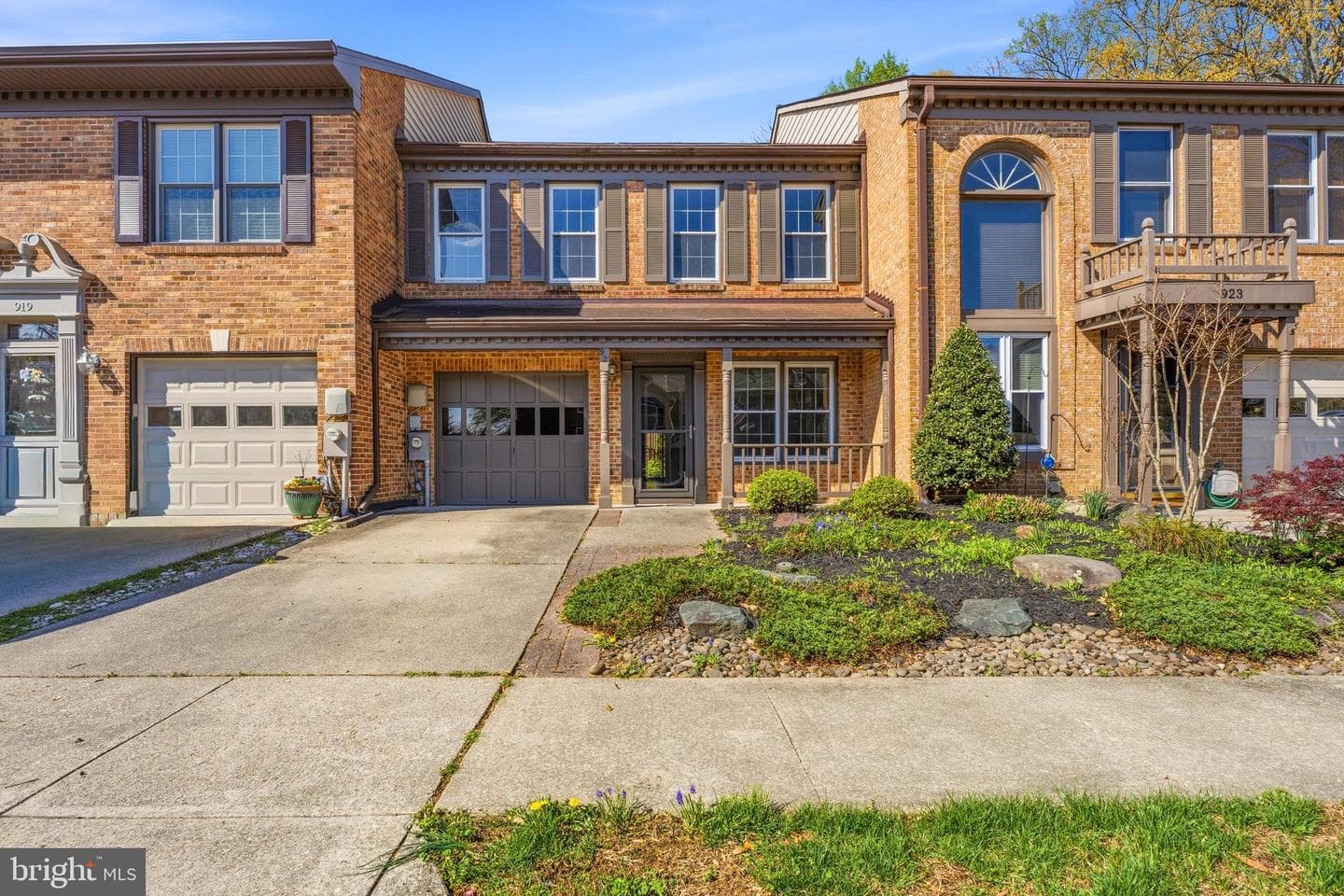921 Boom Way photo 1