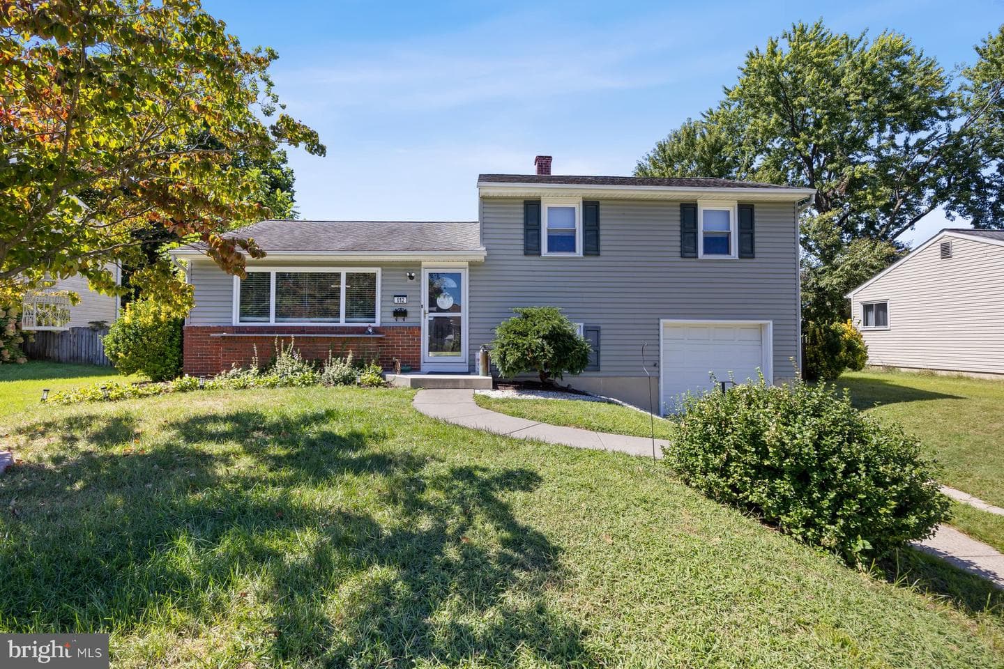 612 Carolyn Road photo 1