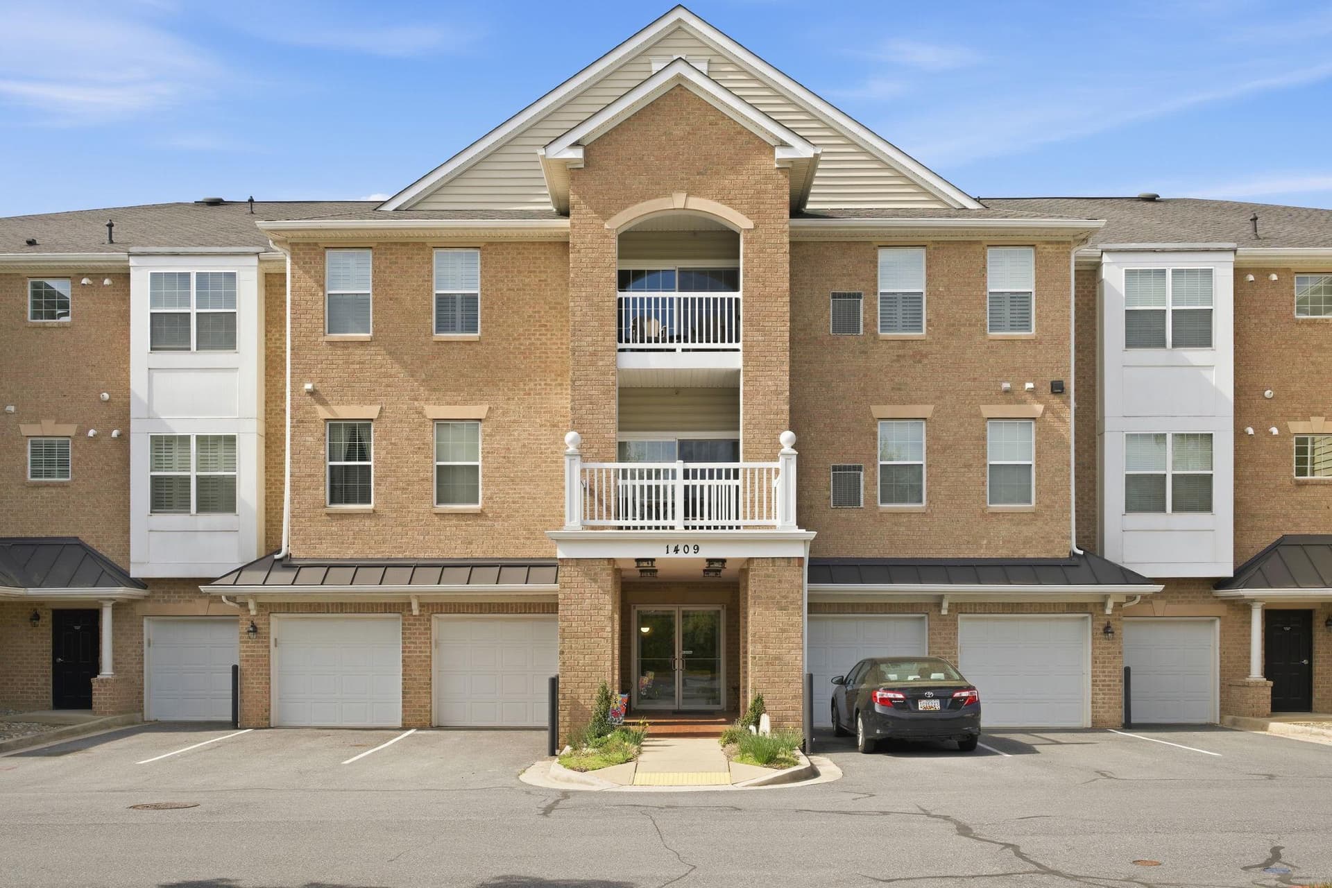 1409 Wigeon Way #104