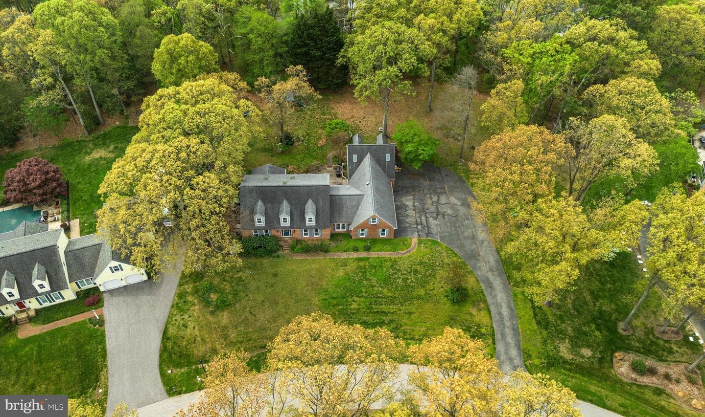 230 Ambleside Drive