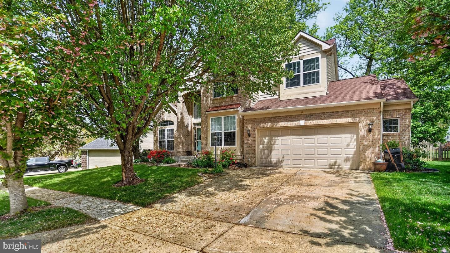 1407 Houndhill Court photo 1