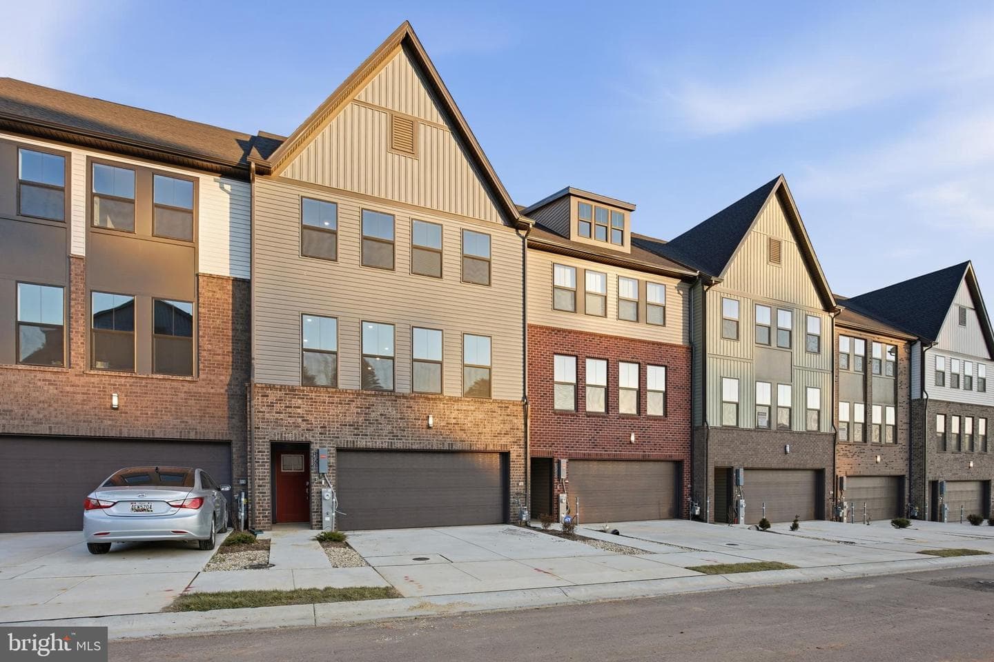 1358 Crested Wood Dr
