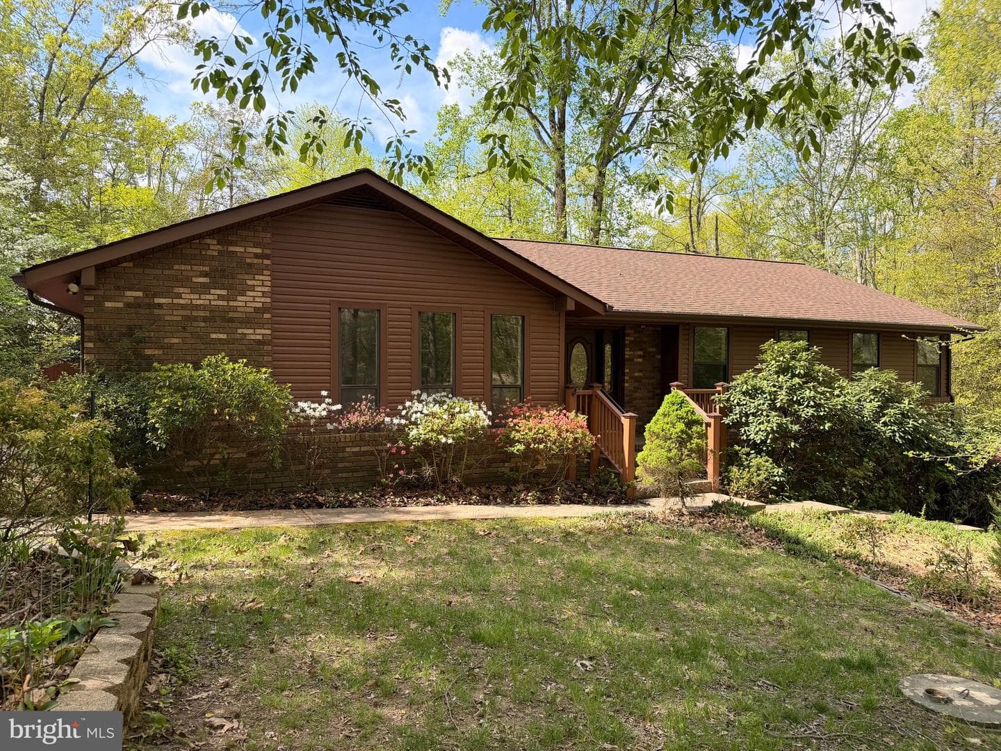 241 Sundew Lane photo 1