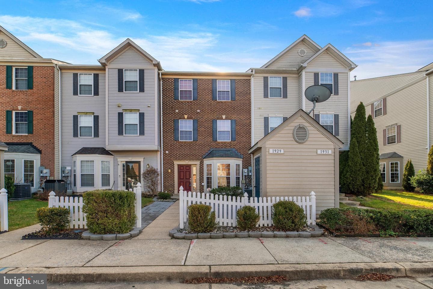 1929 Gardenia Court