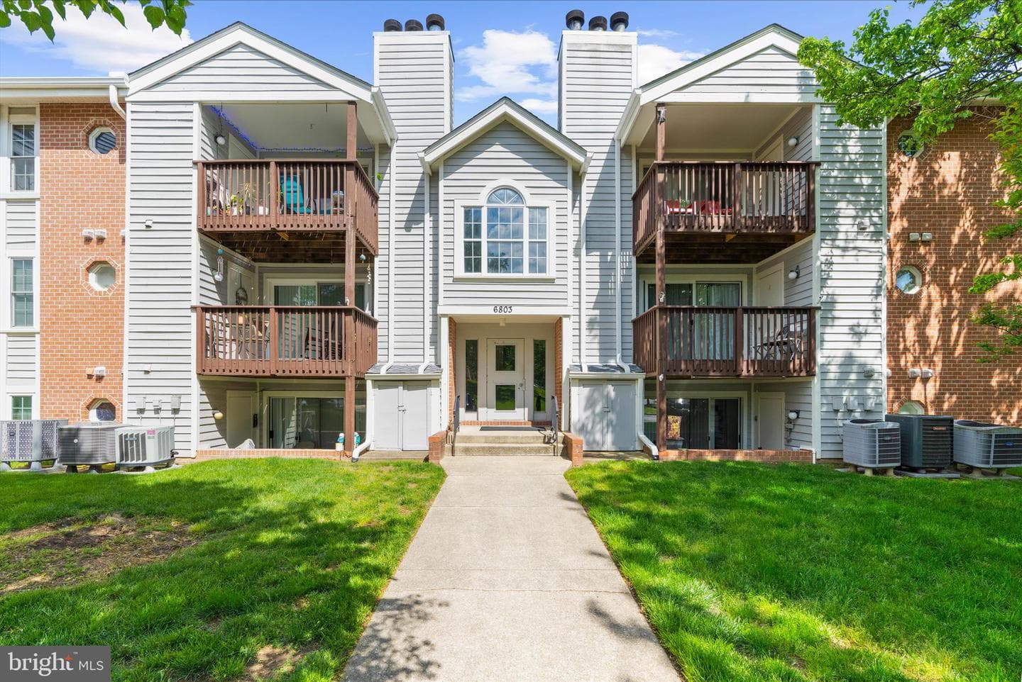 6803 White Water Way #204 photo 1