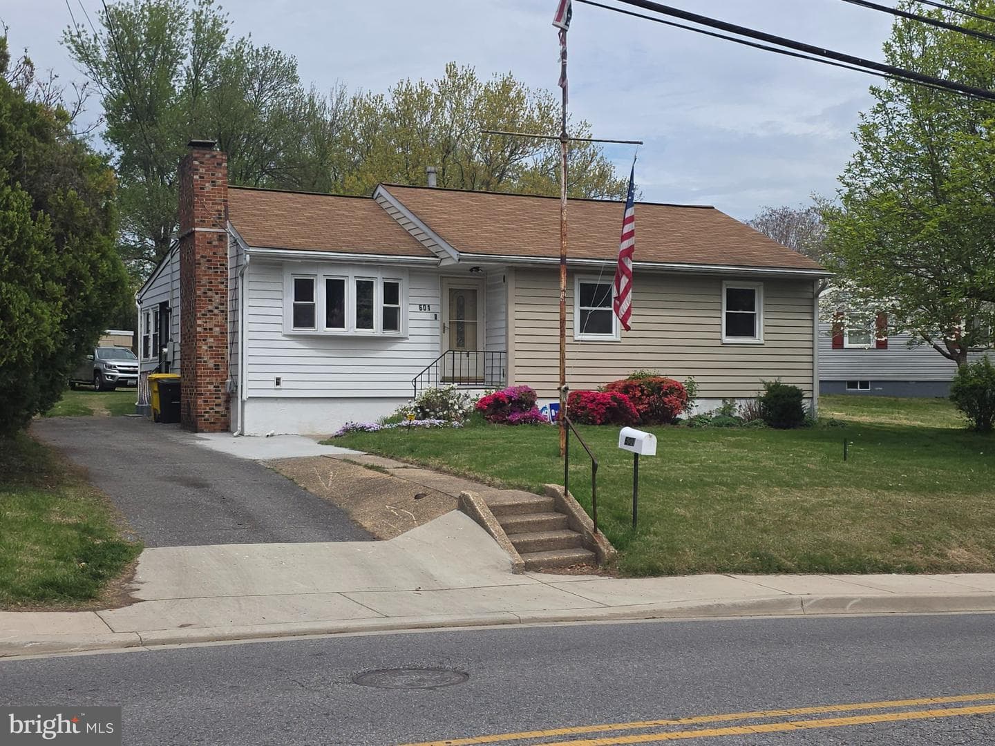 601 W. Furnace Road