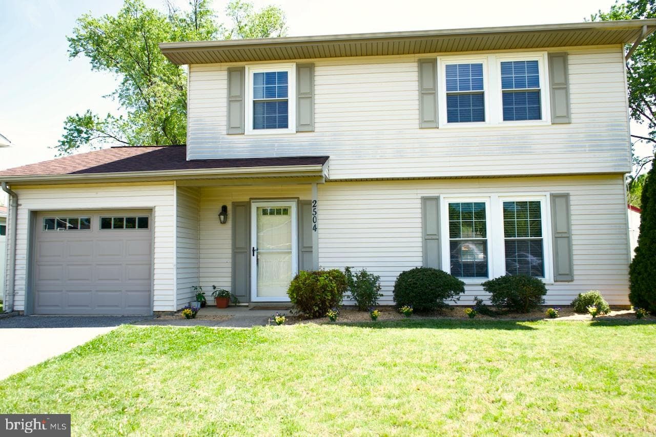 2504 Symphony Lane