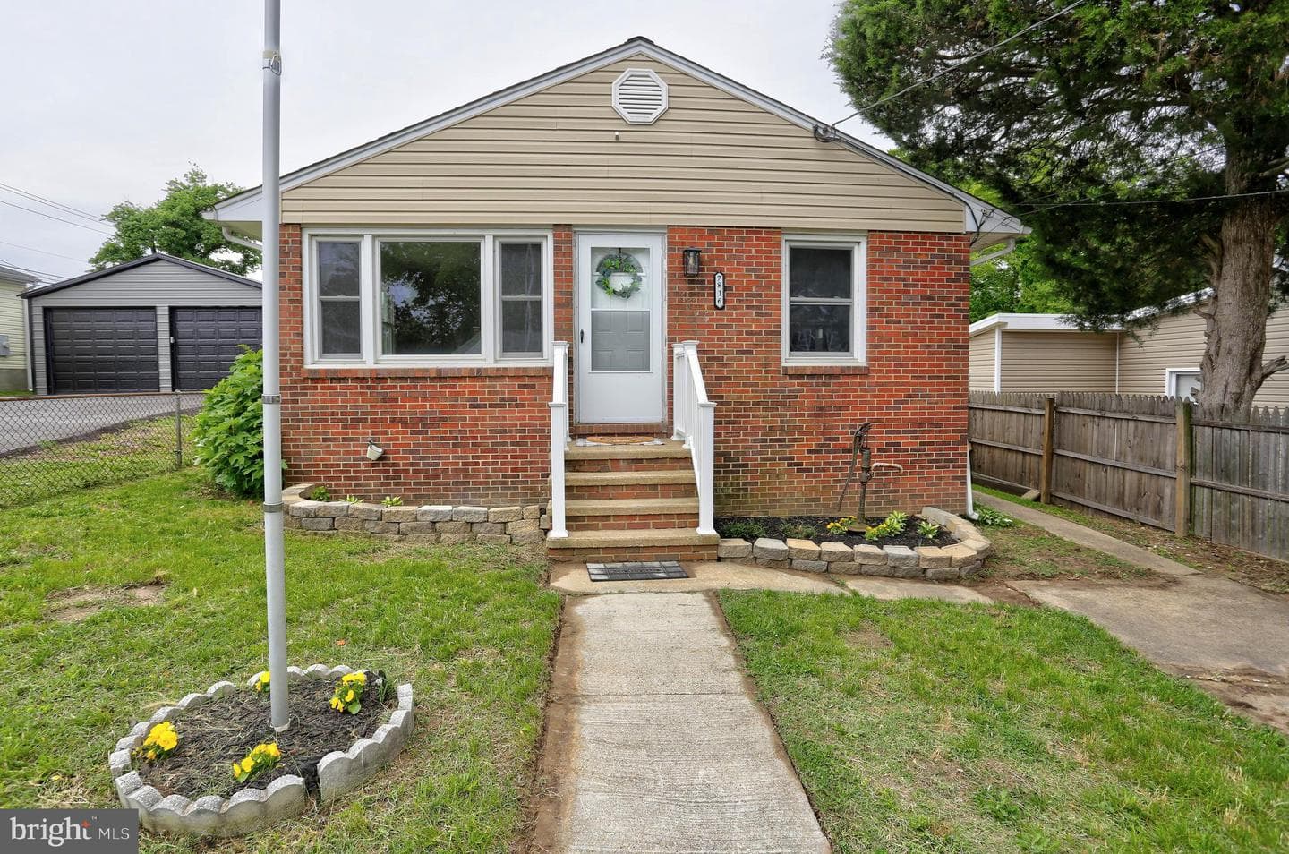7816 Harbor Dr