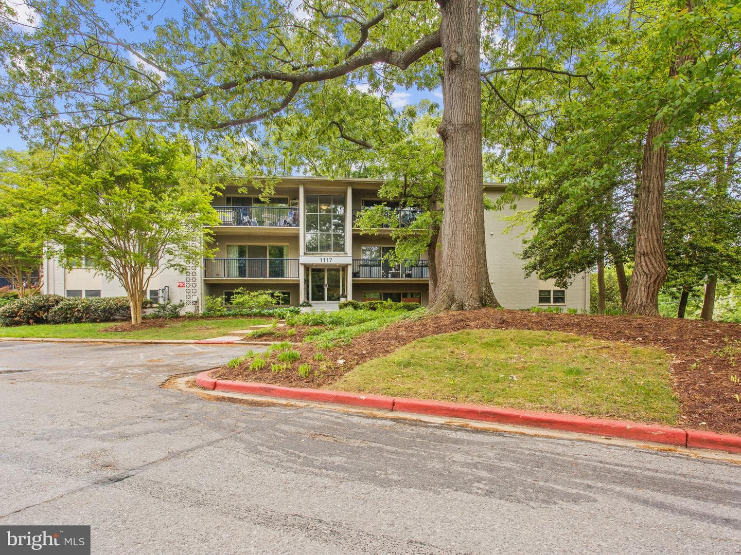 1117 Primrose Court #301