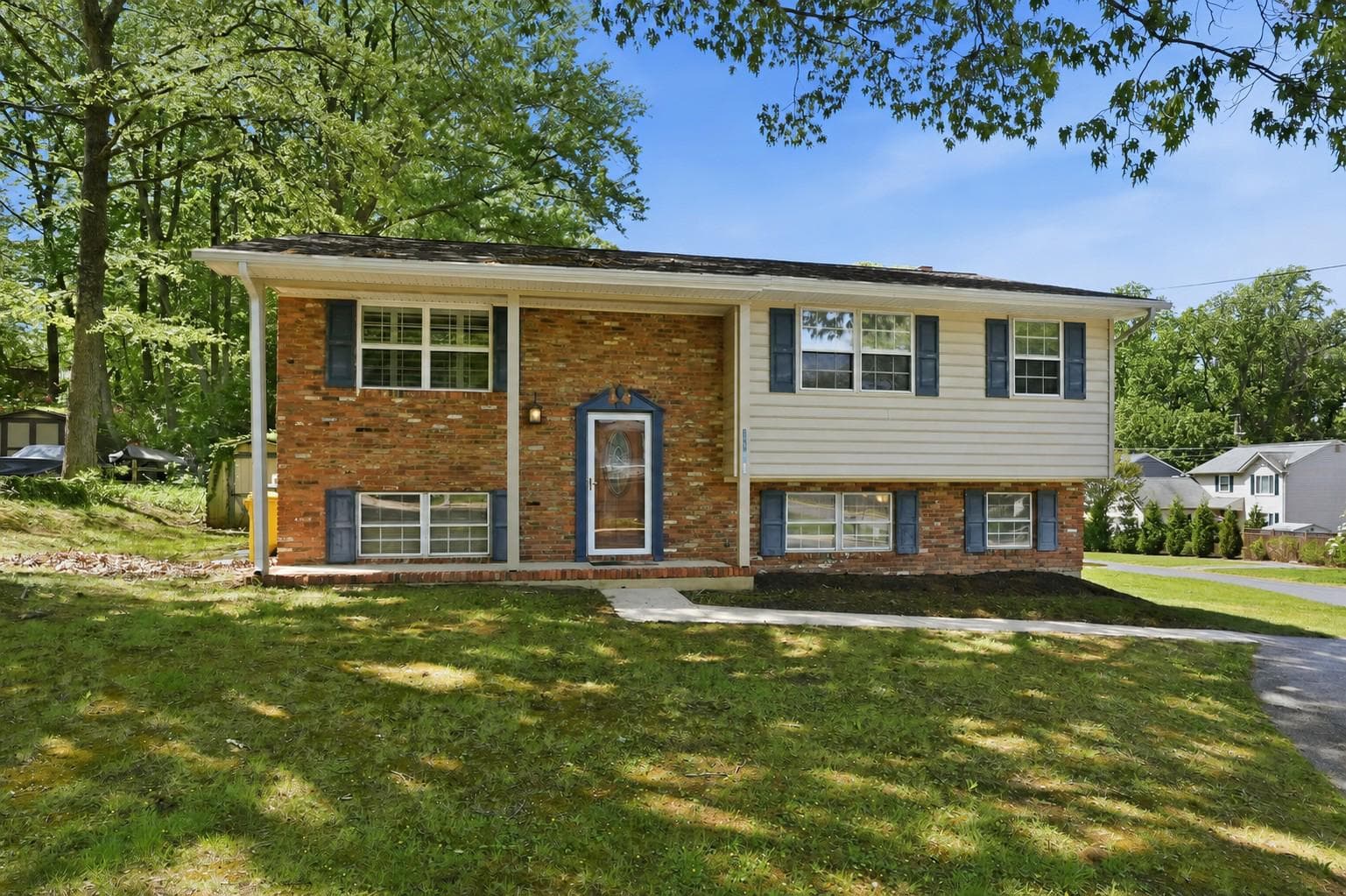 1196 Green Holly Drive