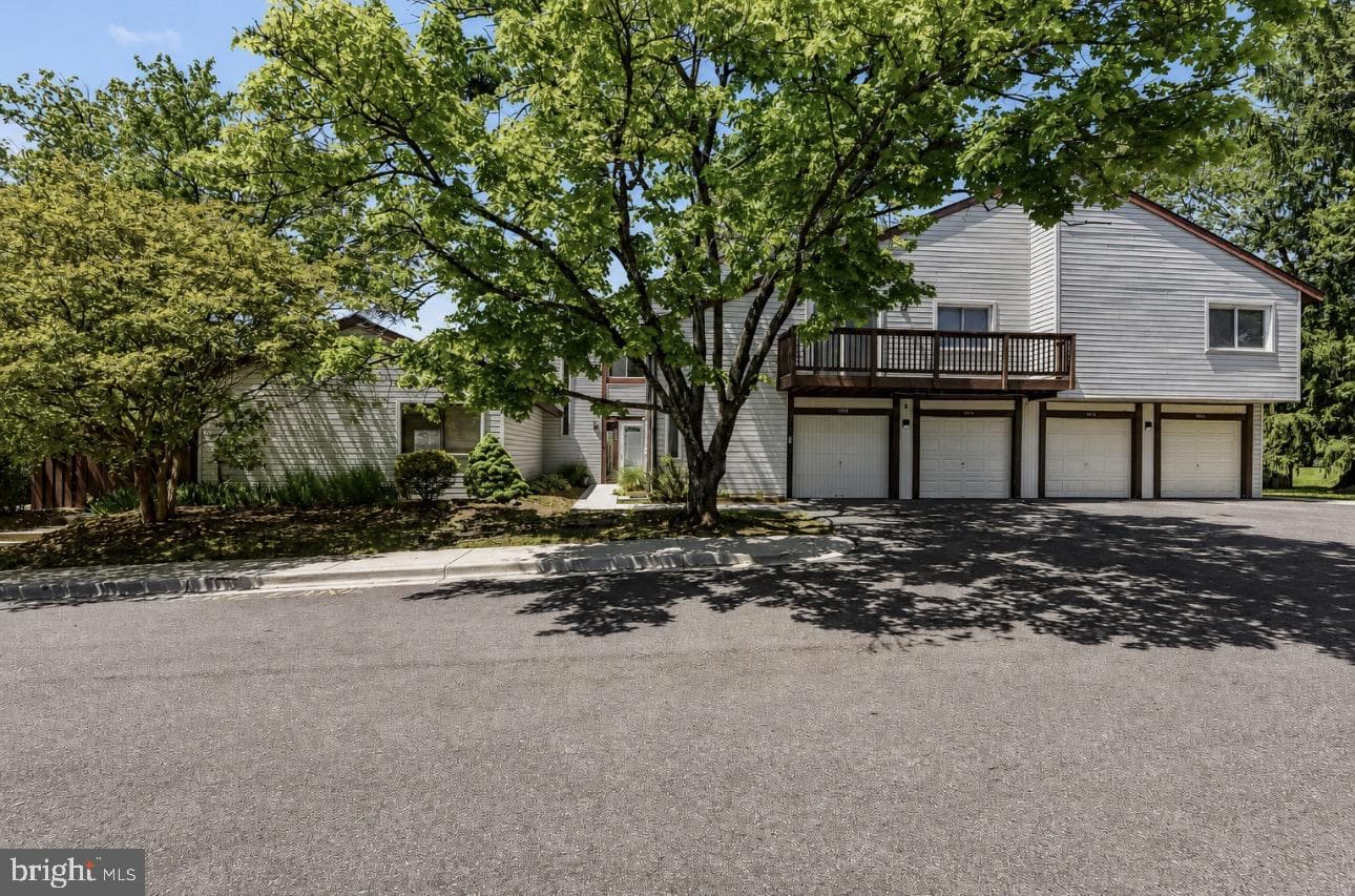 1912 Tupello Place