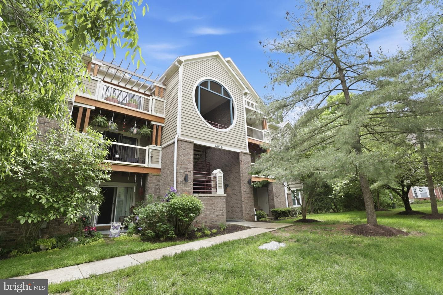 603 Admiral Drive #307 photo 1