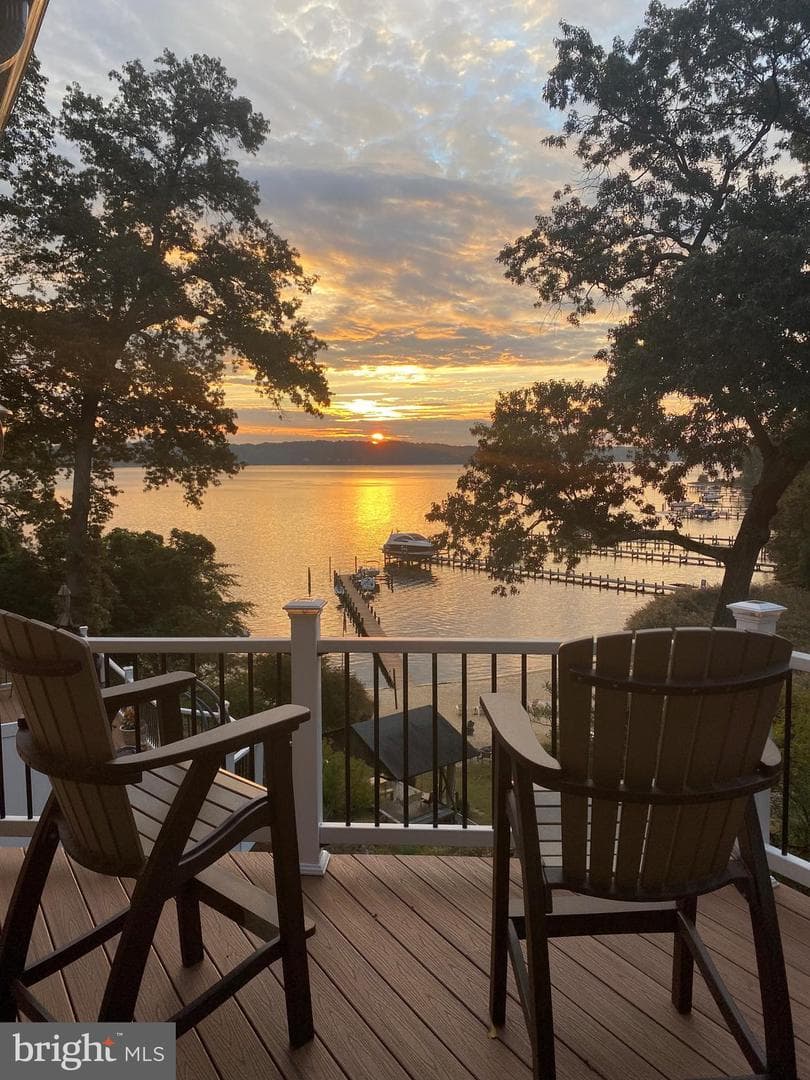 315 S Riverside Drive