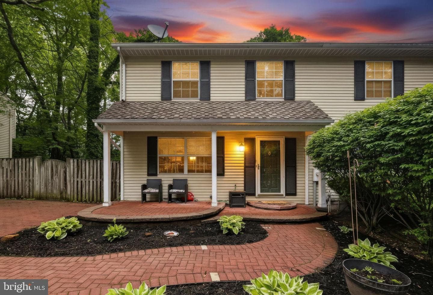 363 Ellenham Court