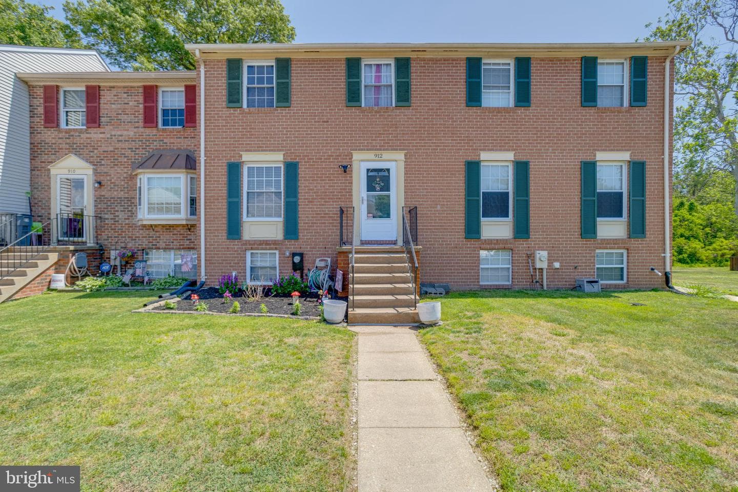 912 Hingham Harbour