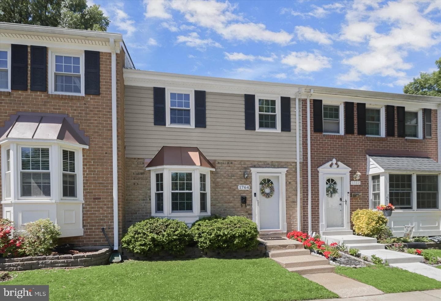 1764 Castleford Square