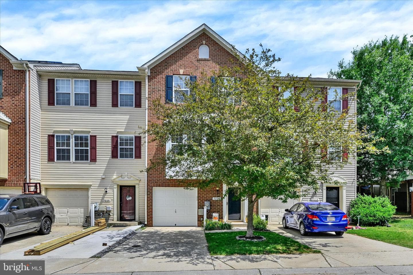 7227 Mockingbird Circle