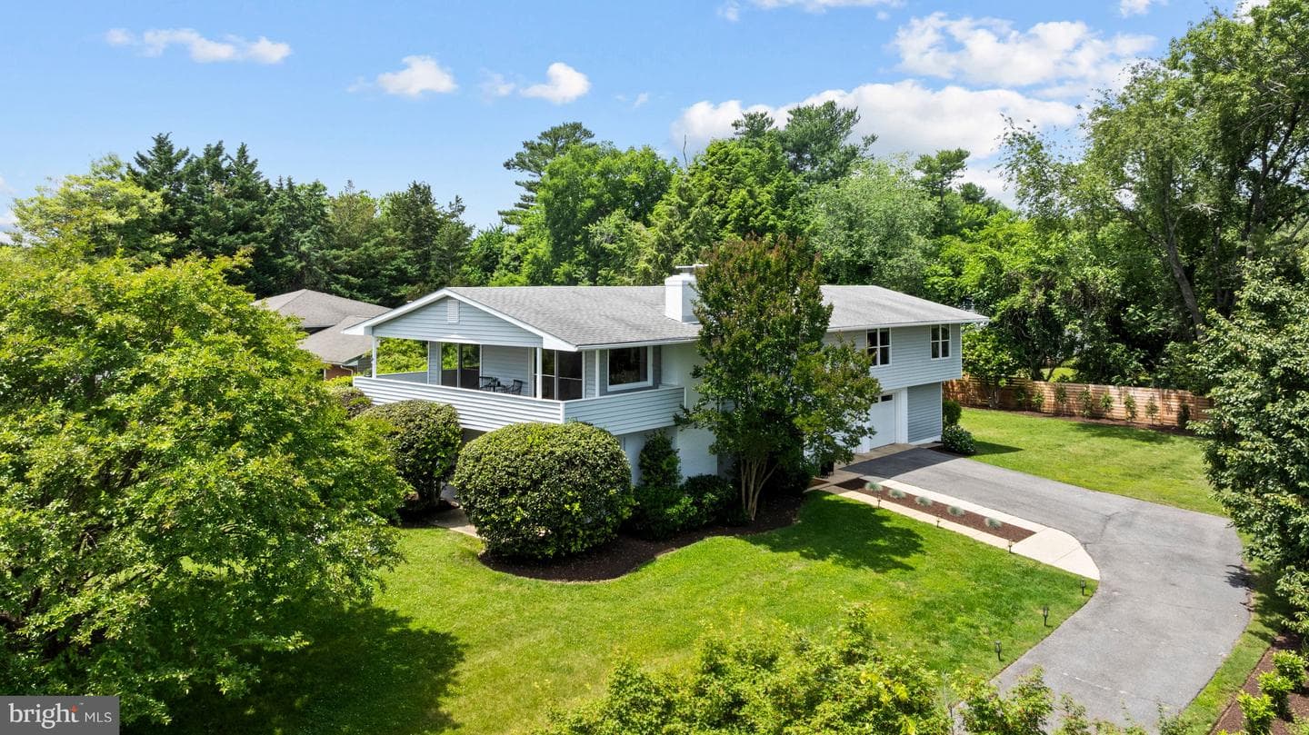 124 E Bay View Drive
