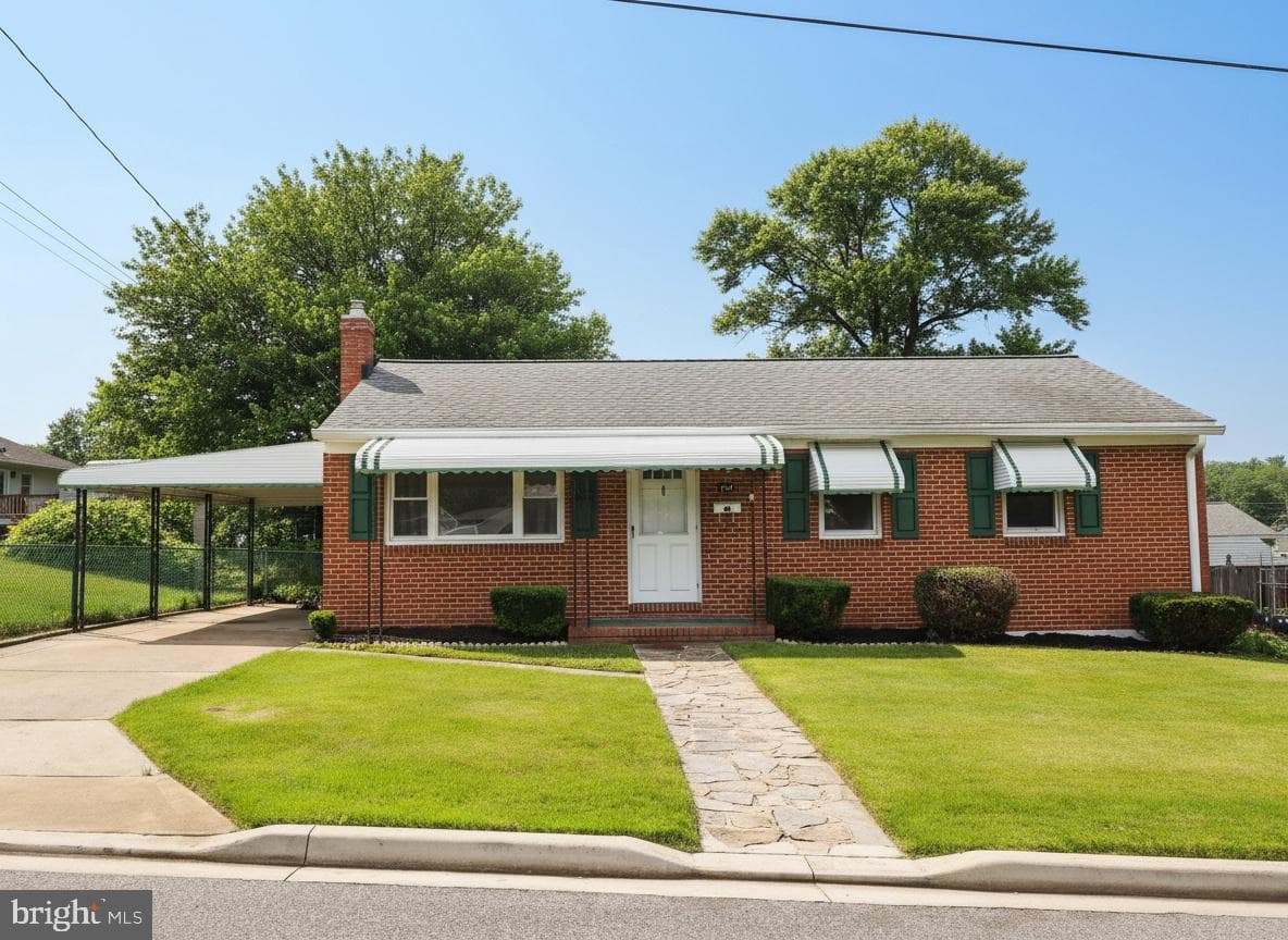 102 Emerson Avenue photo 1