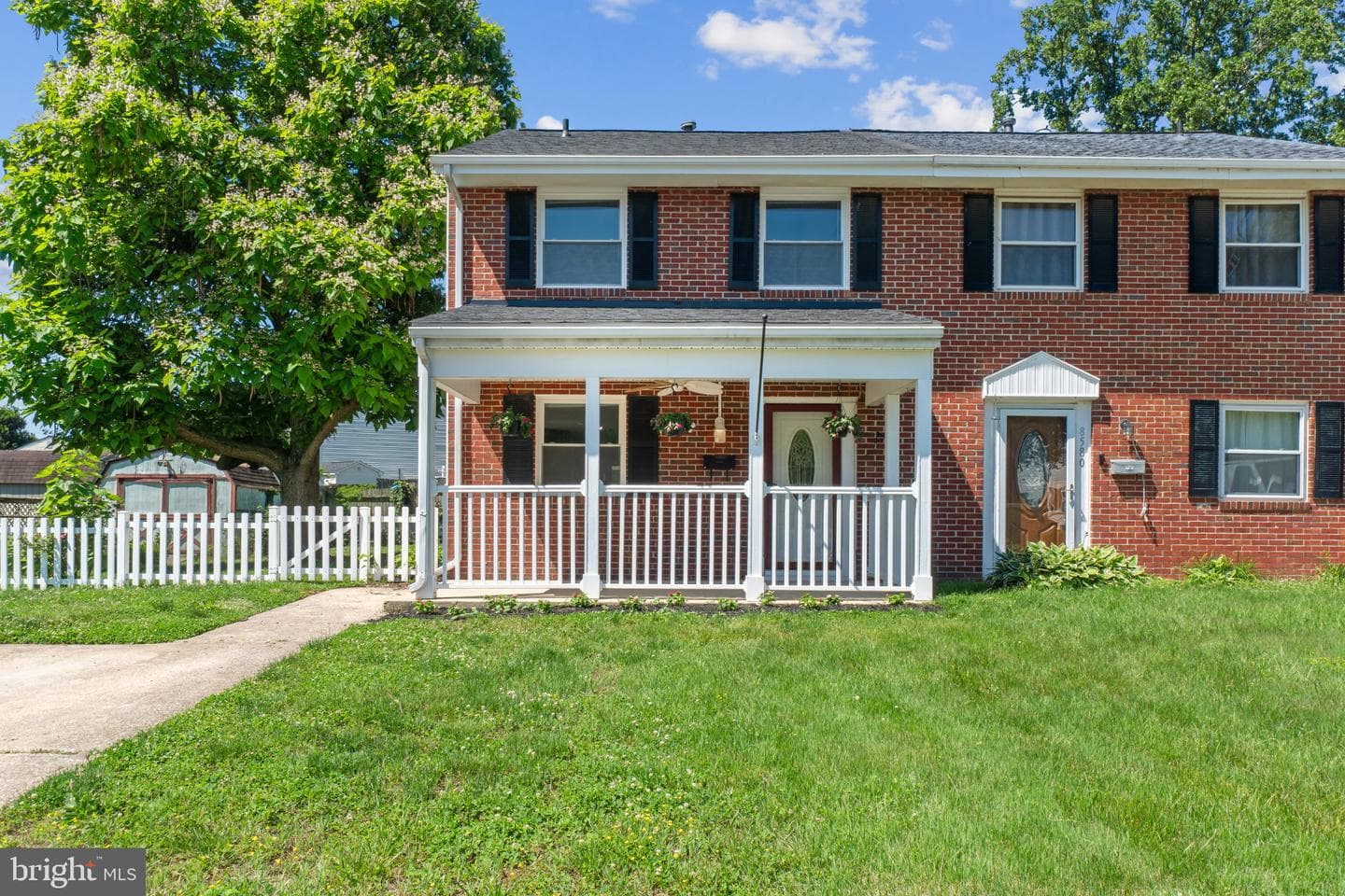 8582 Beacon Point Road