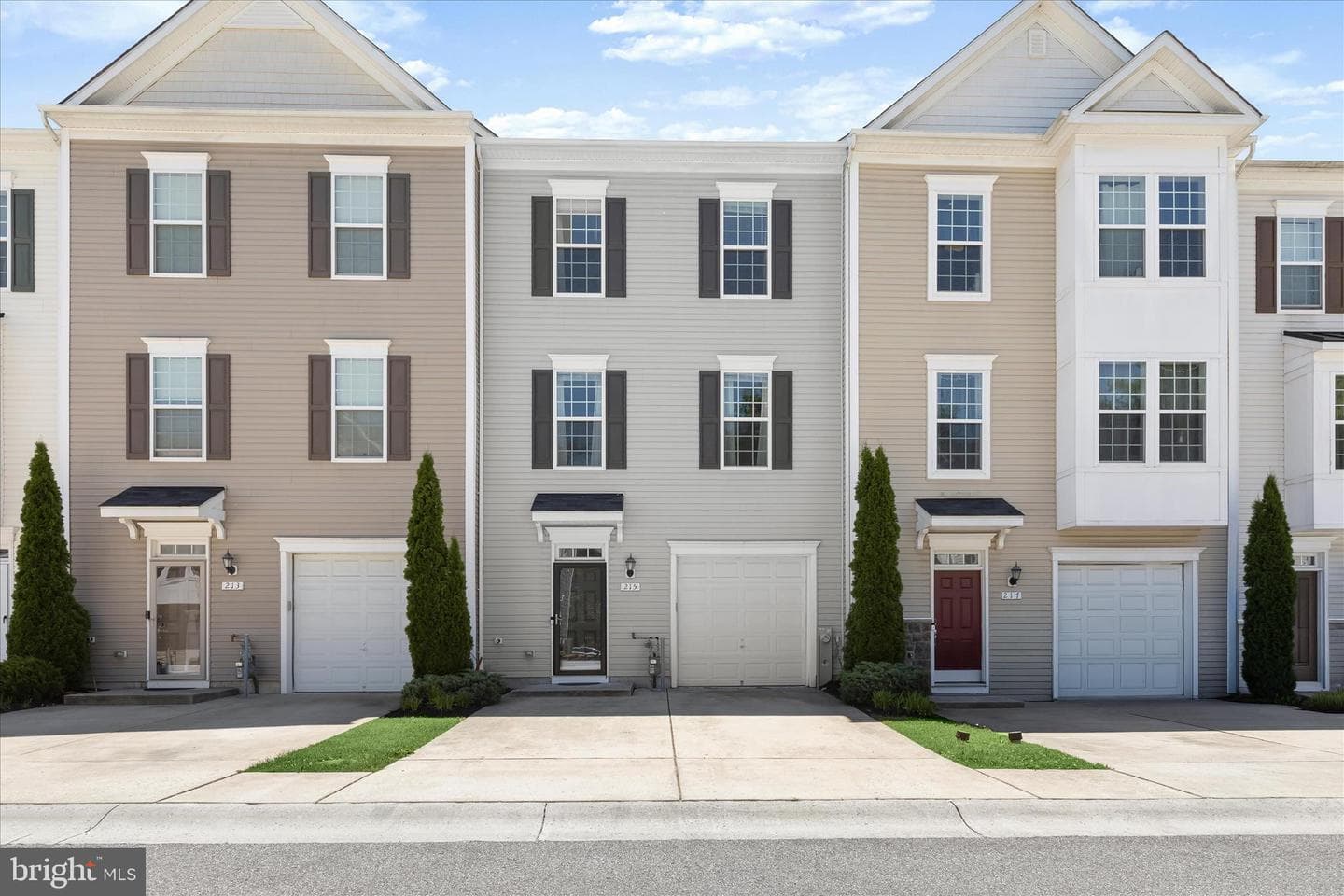 215 Gunther Place