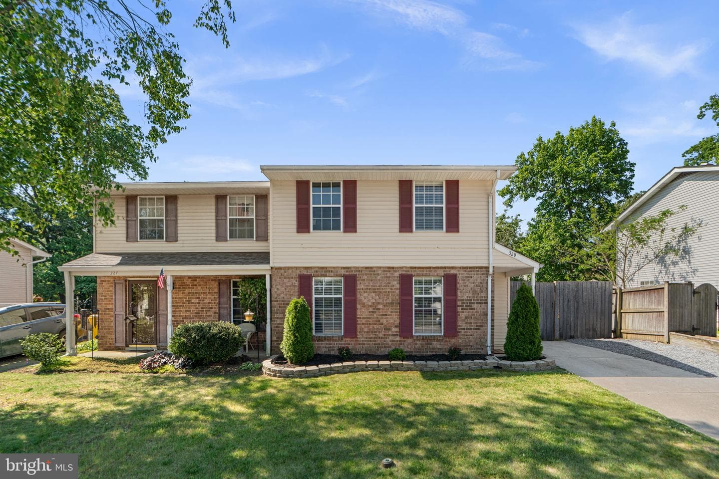 329 Shetlands Lane