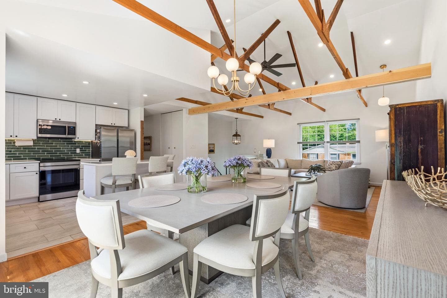 524 Maple Ridge Lane