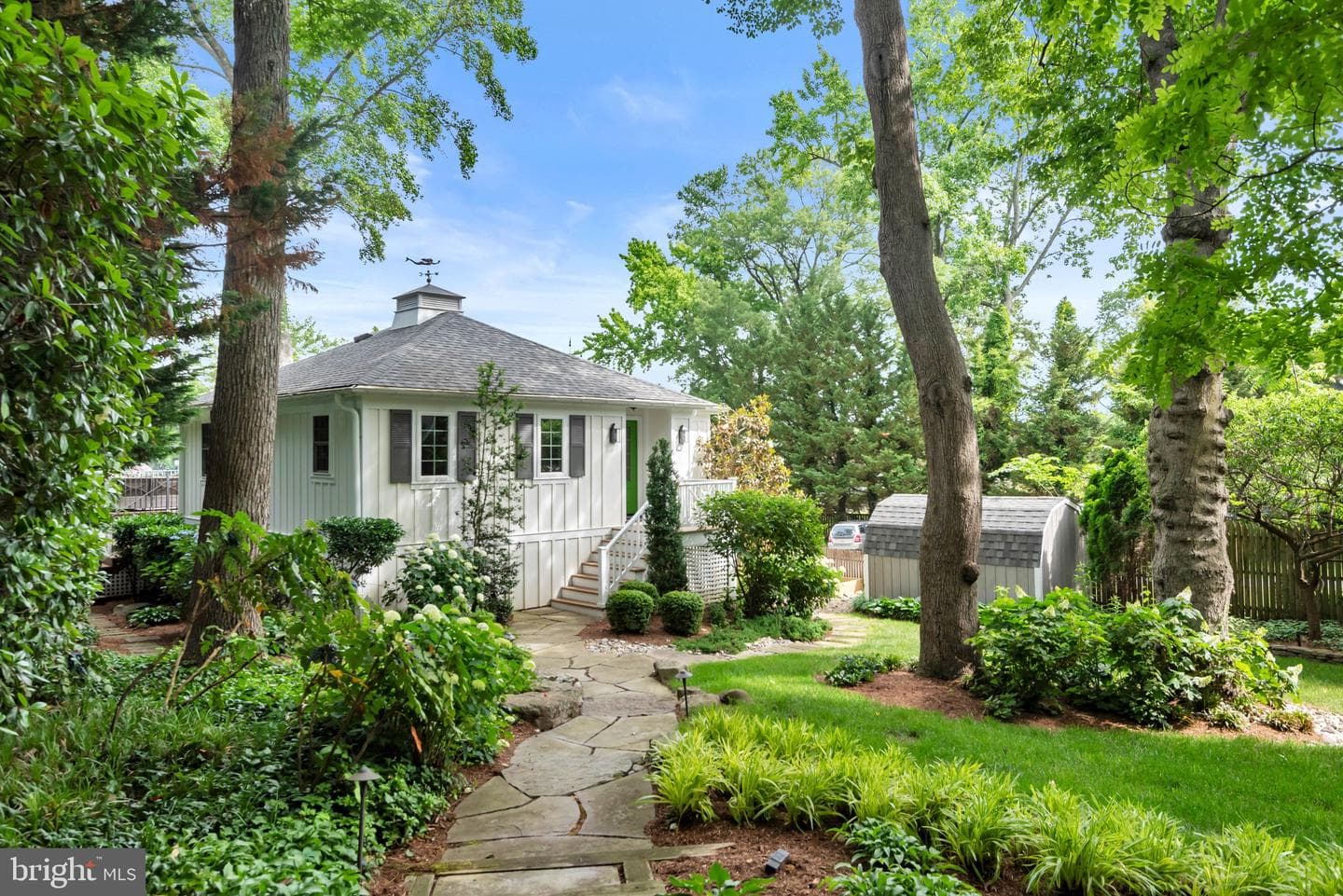 3913 Rhode Harbor Road