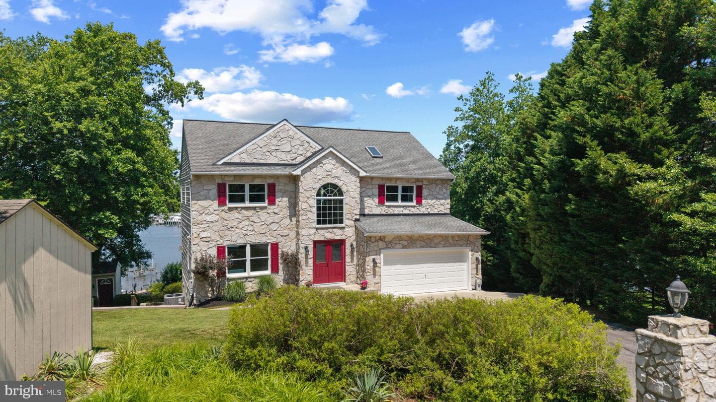 8044 Forest Glen Drive