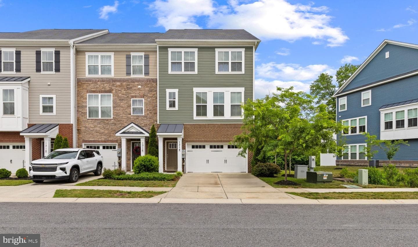 1314 Hawk Hollow Drive