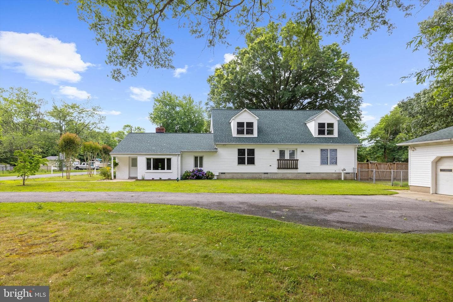 1261 Cove Drive