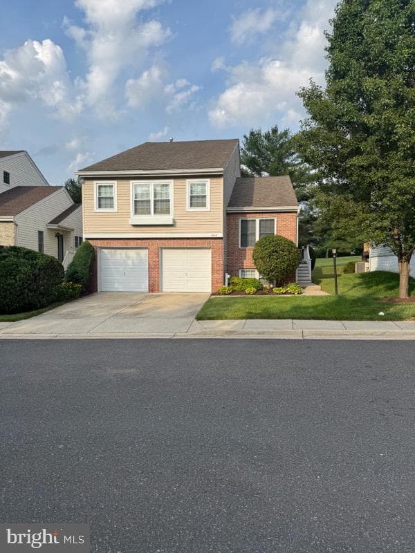 2418 Shadywood Circle