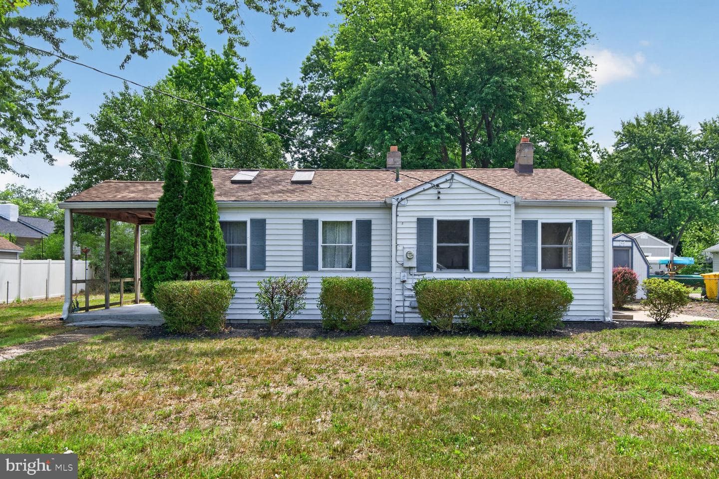 303 Holly Road, Edgewater