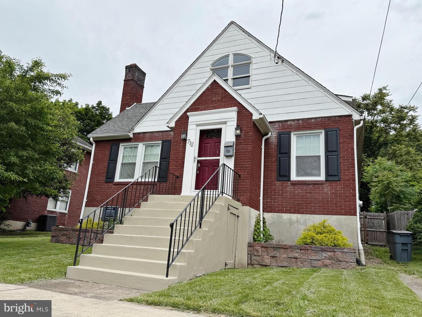 712 Lincoln Street photo 1