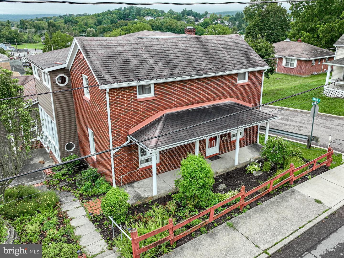 93 Washington Street photo 1