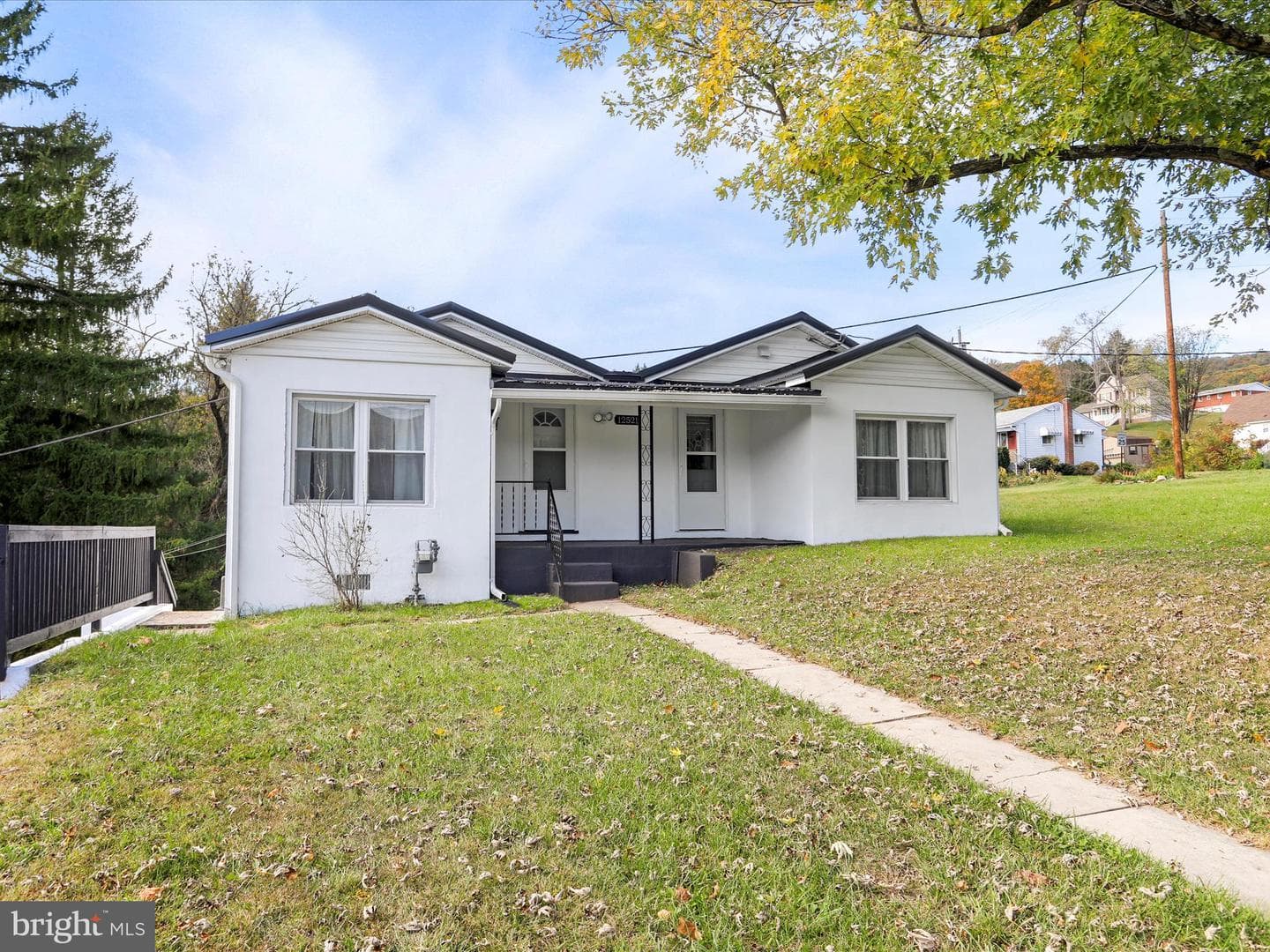 12521 Denny Drive photo 1