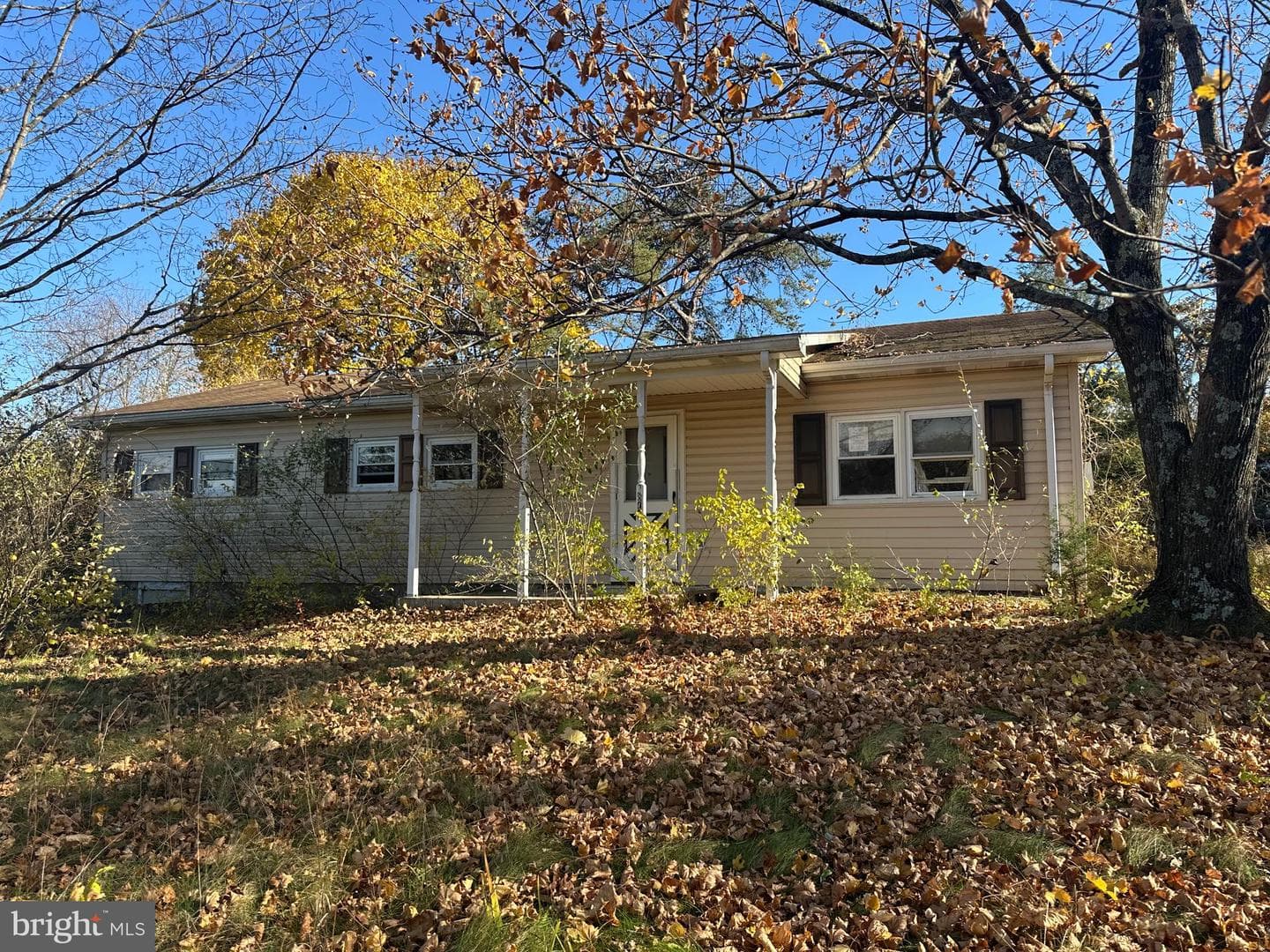 18739 E Wilson Road SE photo 1