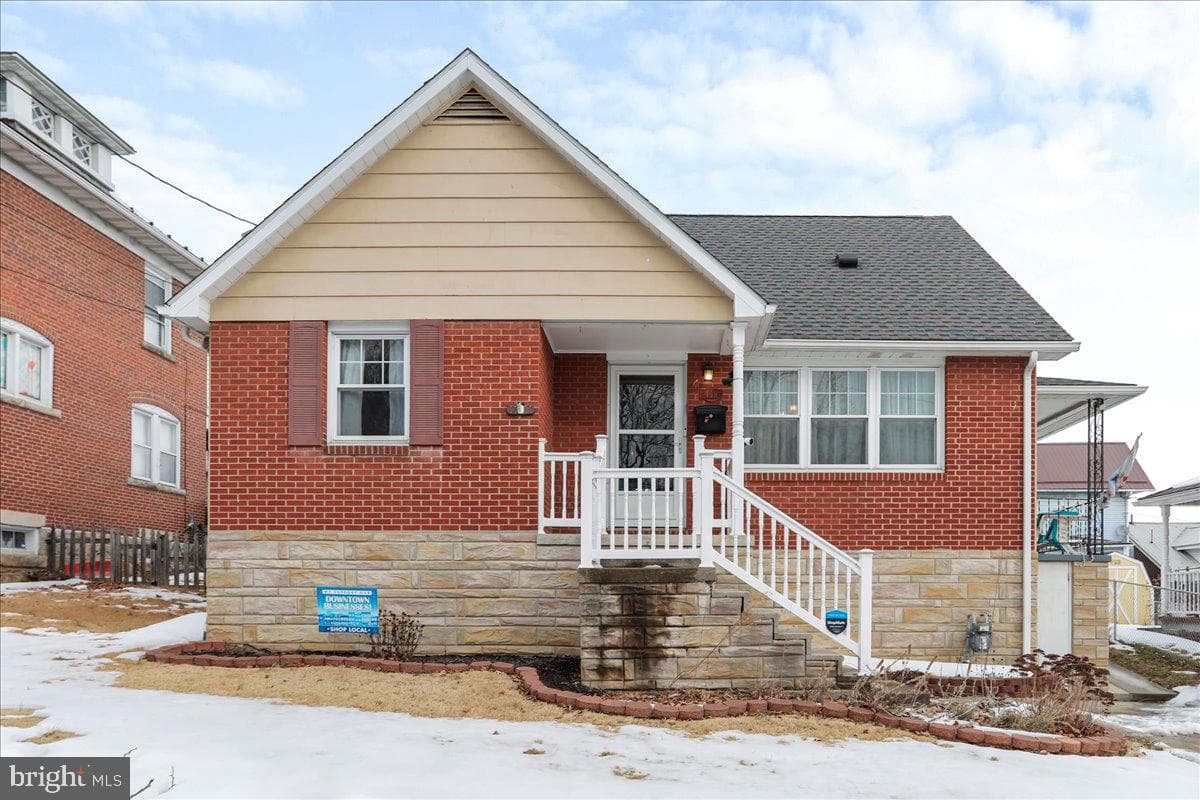 419 Avirett Avenue photo 1