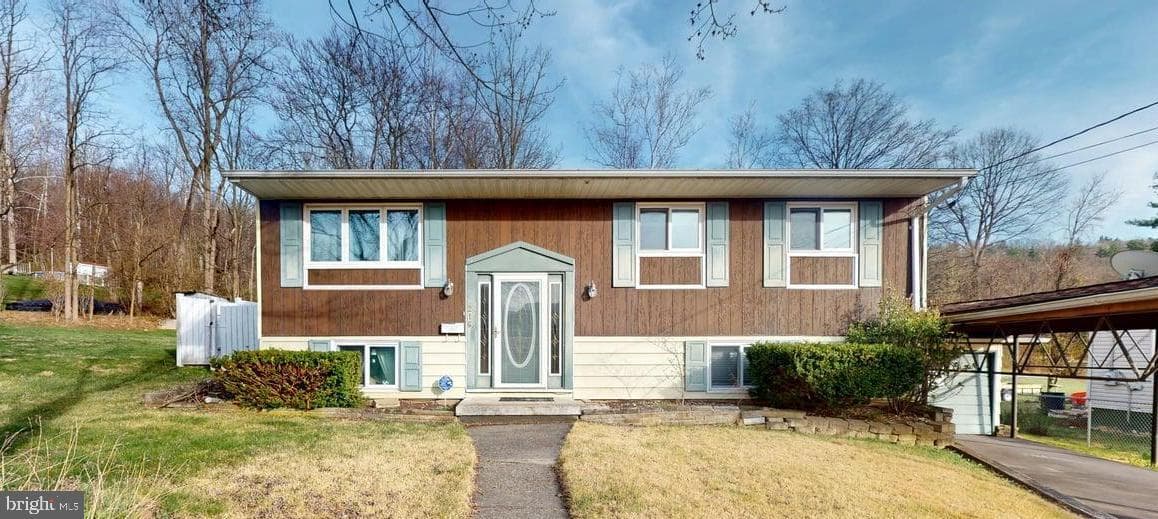 216 McKinley Street photo 1